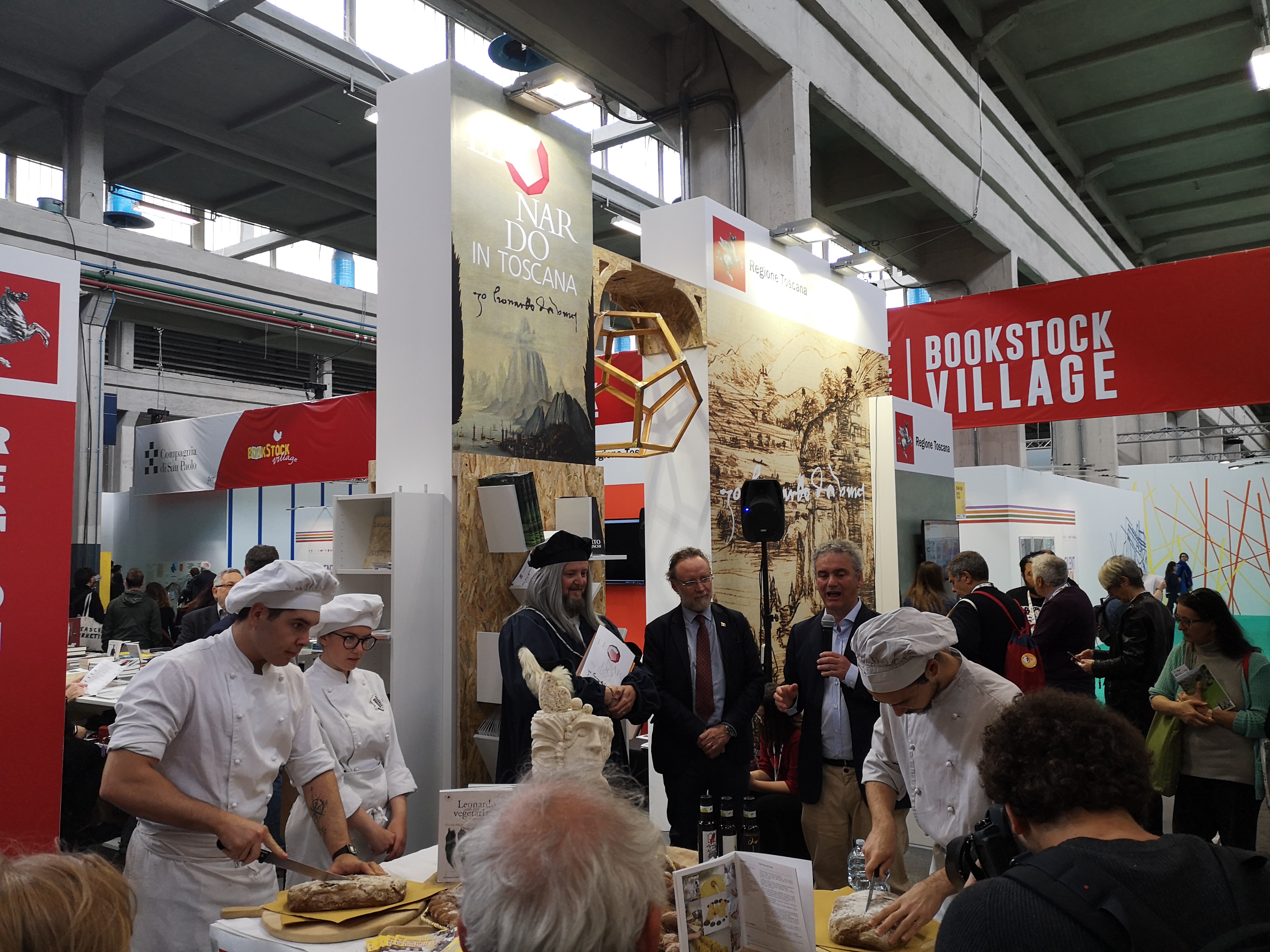 Immagine Salone del libro di Torino: l'omaggio di "Leonardo" agli aspiranti chef degli istituti alberghieri toscani